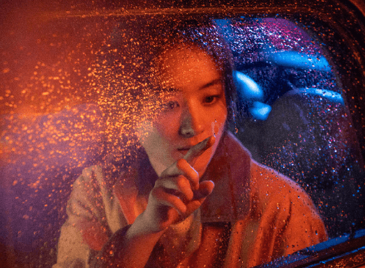 爱奇艺尘微剧场在人间定档，国外如何流畅观看国内剧集？