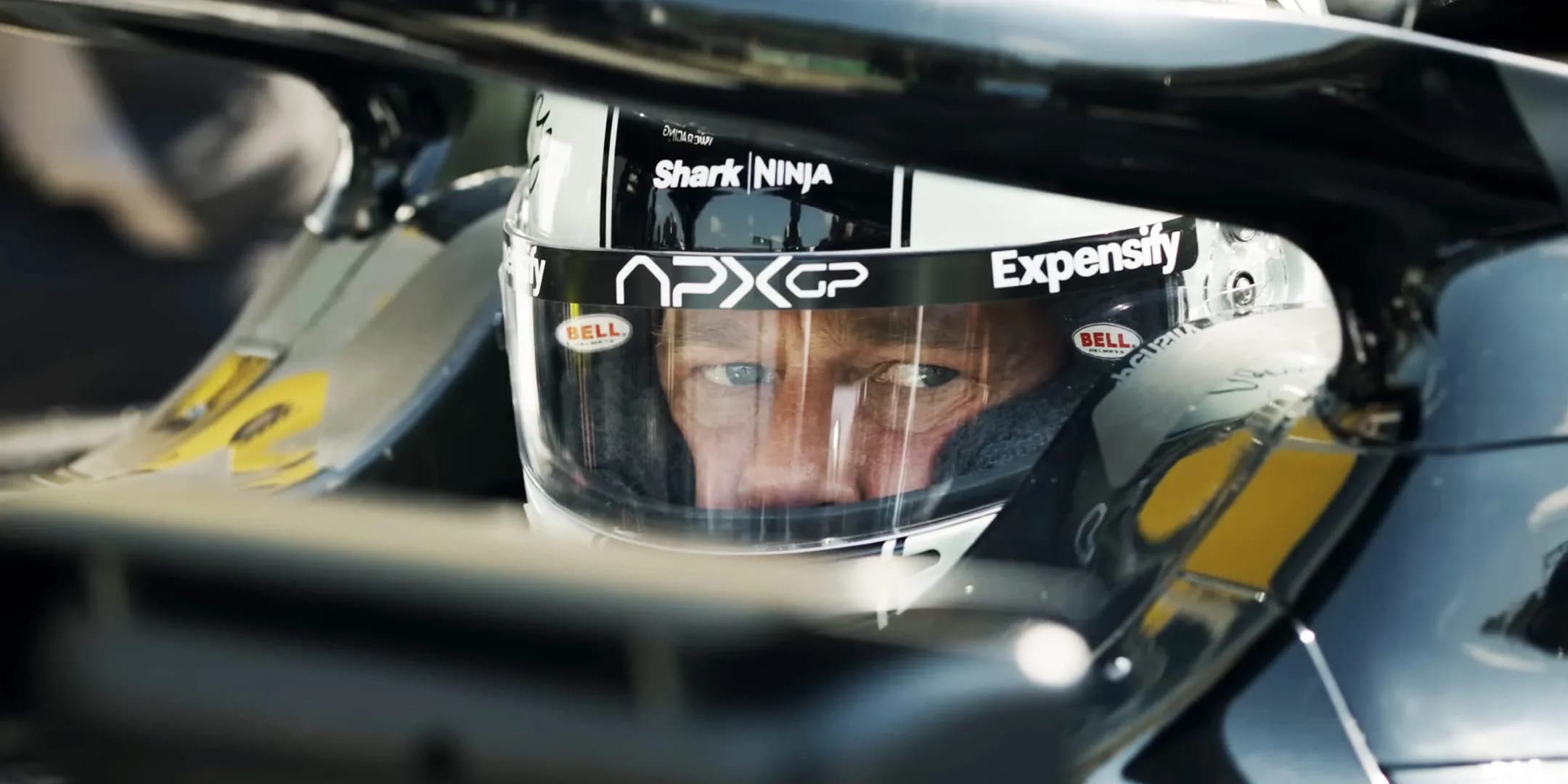 F1狂飙飞车全球票房逼近4亿美元，布拉德·皮特迎来职业生涯重要里程碑